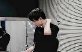 九游官网首页-国内有哪个公司代理科莱嗯颜料